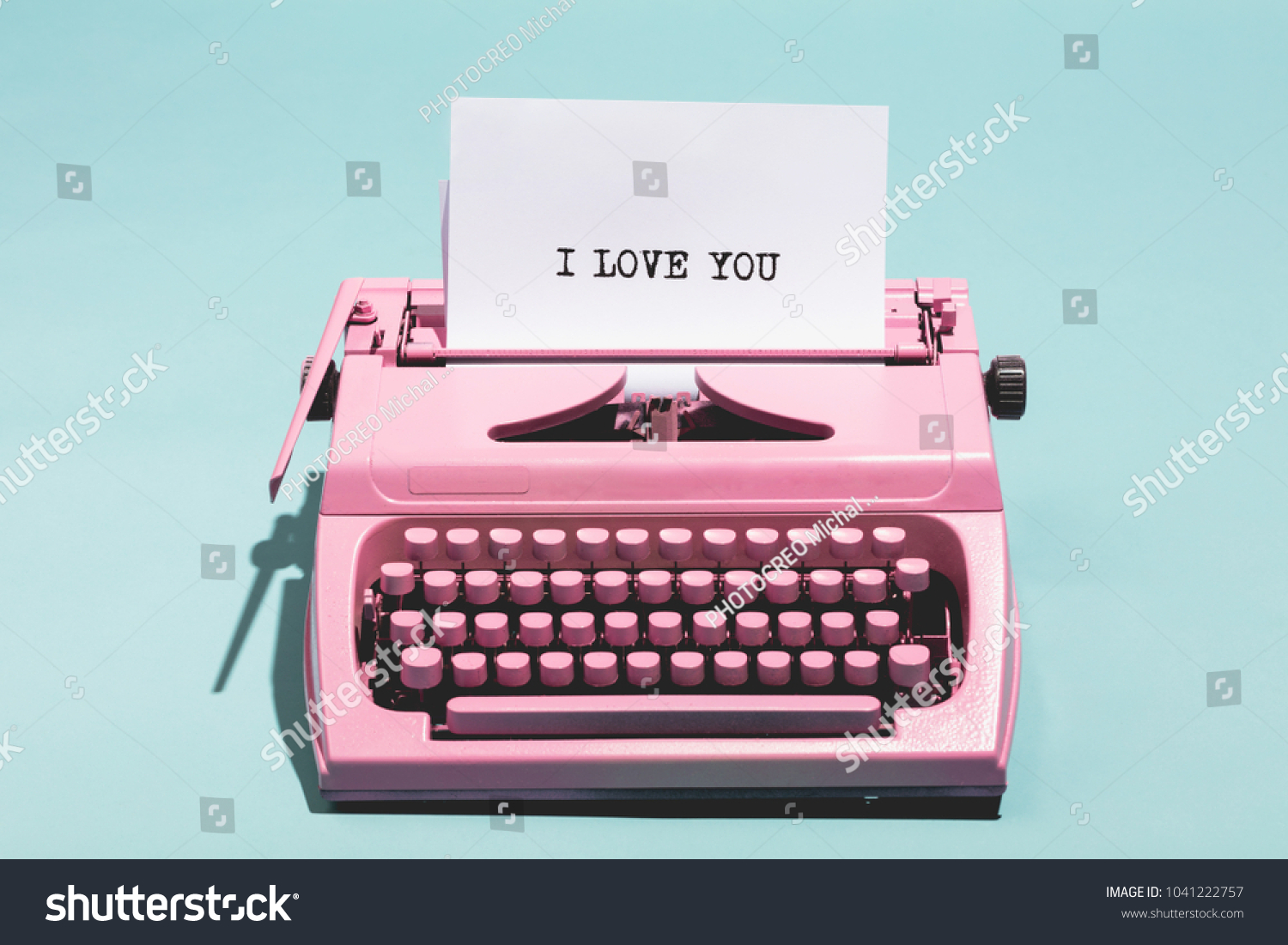 PowerPoint Template: jurnalistik pink vintage typewriter ...