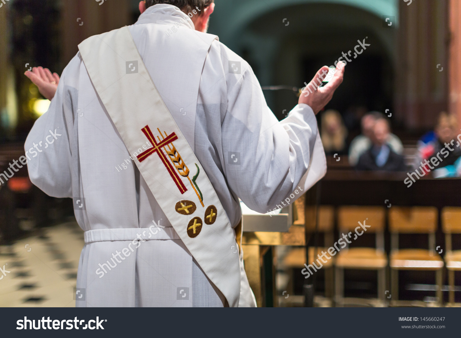 PowerPoint Template: sacraments catholic eucharist - priest (ilmnnhjlo)