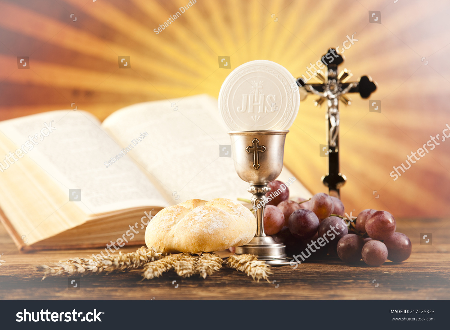 PowerPoint Template: holy eucharist jesus - communion (jiojjnkjk)