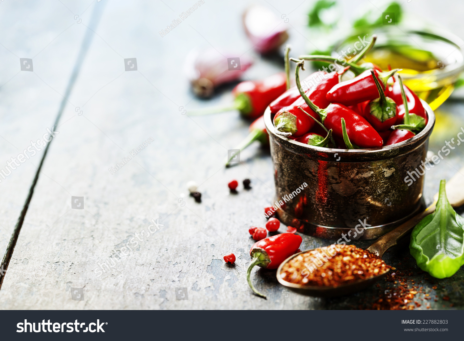 PowerPoint Template: chili plants red hot peppers (jjoppjphk)