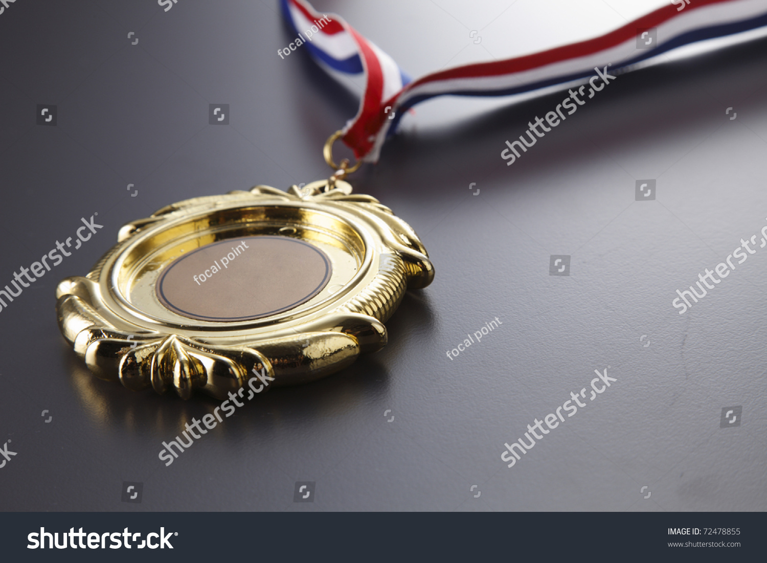 powerpoint-template-award-gold-medal-isolated-ojloppmm