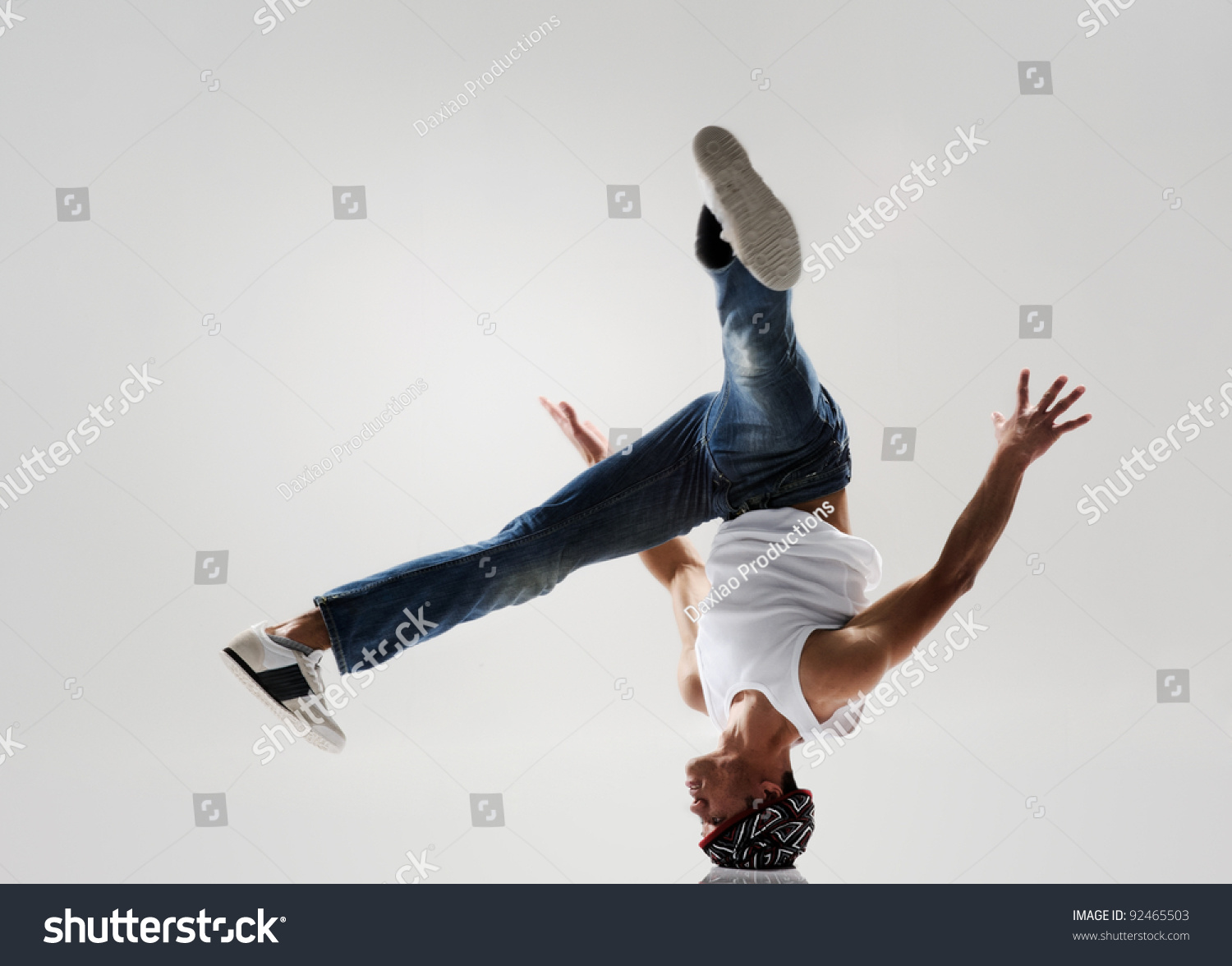 PowerPoint Template: break dance breakdancer frozen in (ujlnmmhk)